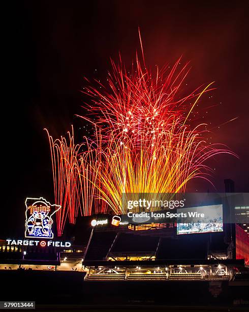 Target Fireworks 344 Target Fireworks Stock Photos, High-Res Pictures, and Images ...