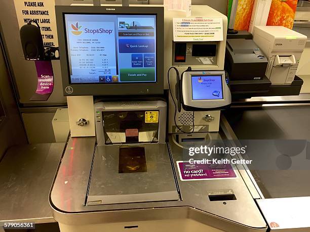 224 Self Checkout Machine Stock Photos, High-Res Pictures, and Images ...