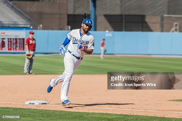 Los Angeles Dodgers Outfield Matt Kemp [3976] hits a solo blast in the 7th during the Major League Baseball game between the Los Angeles Dodgers and...