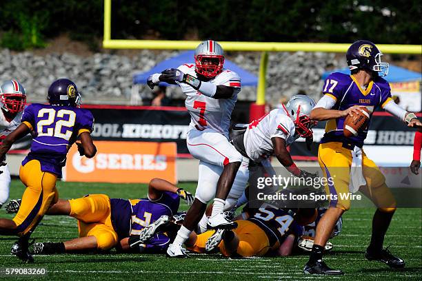 Jadeveon Clowney Defensive Lineman for the South Pointe Stallions plays against cross-town rivals Northwestern Trojans in the South Carolina High...