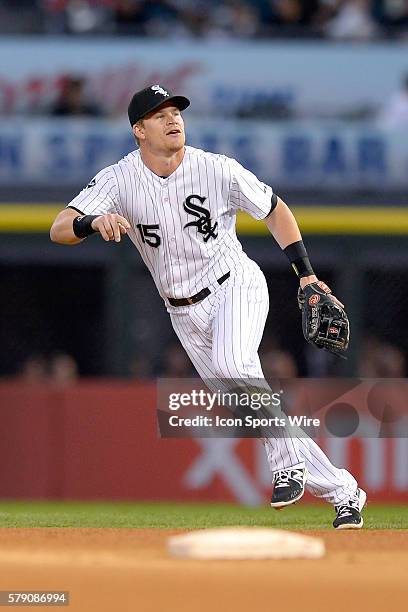 Chicago White Sox second baseman Gordon Beckham in action during a game between the Chicago White Sox and the Arizona Diamondbacks at US Cellular...