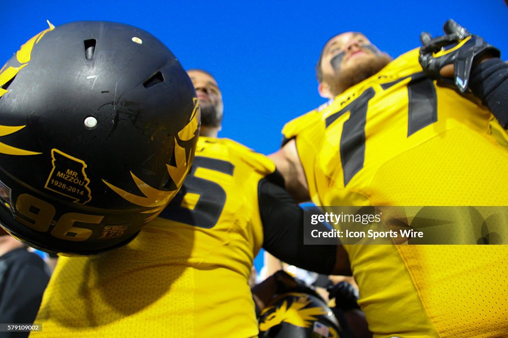 NCAA FOOTBALL: NOV 01 Kentucky at Missouri