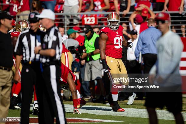 Defensive end Ray McDonald of the San Francisco 49ers warms up before an NFL football game between the San Francisco 49ers and the Chicago Bears at...