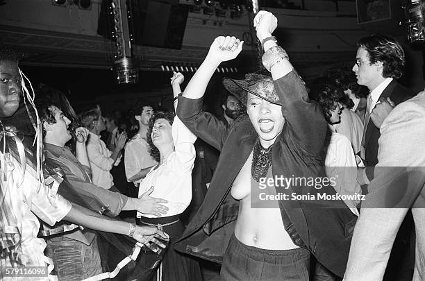 Studio 54 Archive By Sonia Moskowitz Photos and Premium High Res ...