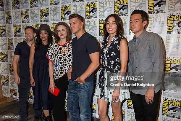 Actors T.J. Thyne, Tamara Taylor, Emily Deschanel, David Boreanaz, Michaela Conlin, and John Boyd attend the "Bones" press line at Comic-Con...