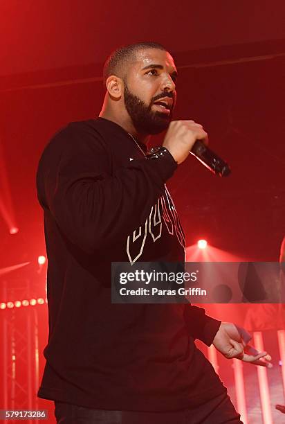 Drake performs on stage at Gucci and Friends Homecoming Concert at Fox Theatre on July 22, 2016 in Atlanta, Georgia.