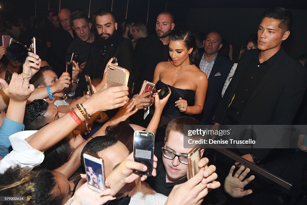 Kim Kardashian West Hosts A Night Out At Hakkasan Las Vegas Nightclub Inside MGM Grand