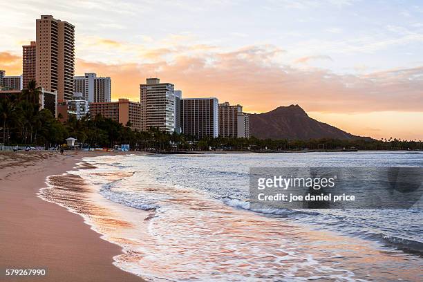 sunrise, waikiki beach, diamond head, volcano, honolulu, oahu, hawaii, america - waikiki bildbanksfoton och bilder