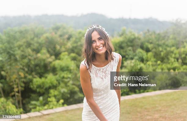 waist-up portrait of bride, outdoors - wedding dress stock-fotos und bilder