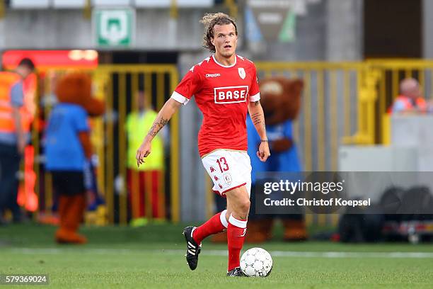 Alexander Scholz of Standard Liege runs with the ball during the Supercup match between Club Brugge and Standrad Liege at Jan-Breydel-Stadium on July...