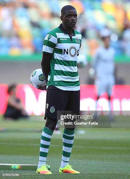 Sporting CP's midfielder William Carvalho before the start of the Pre Season Friendly match between Sporting CP and Lyon at Estadio Jose Alvalade on...