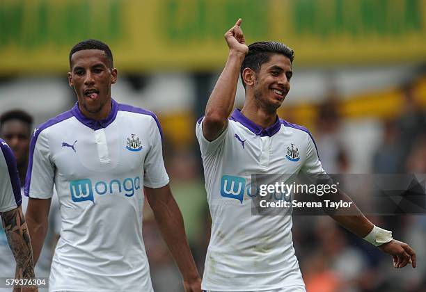 Ayoze Perez of Newcastle celebrates with Isaac Hayden of Newcastle after scoring the opening goal during the Pre Season Friendly match between KSC...