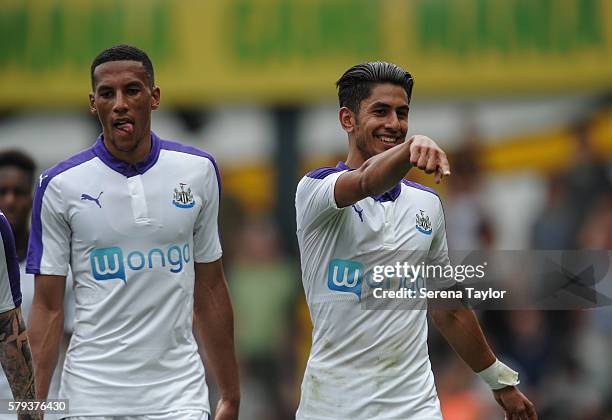 Ayoze Perez of Newcastle celebrates with Isaac Hayden of Newcastle after scoring the opening goal during the Pre Season Friendly match between KSC...