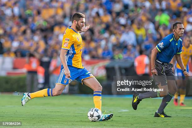 Andre Gignac of Tigres drives the ball during the 2nd round match between Tigres UANL and Atlas as part of the Torneo Apertura 2016 Liga MX at...
