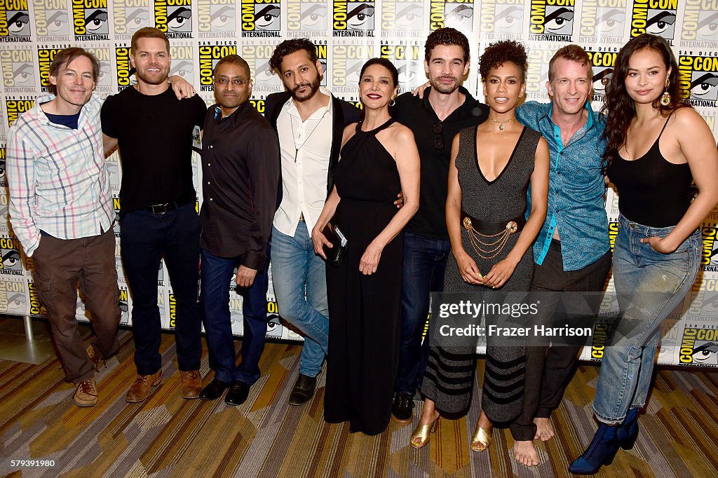 Comic-Con International 2016 - "The Expanse" Press Line