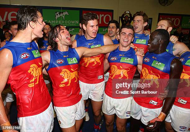 16 Matt Hammelmann Stock Photos, High-Res Pictures, and Images - Getty ...