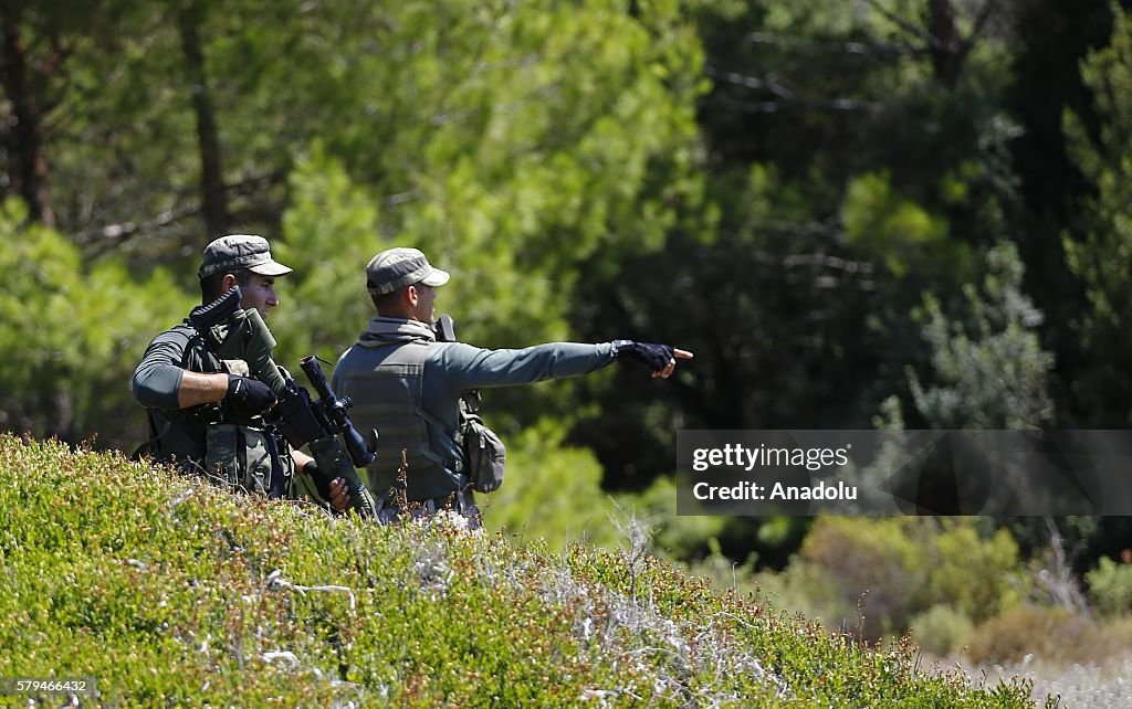 Police search for plotter soldiers after failed coup attempt in Turkey