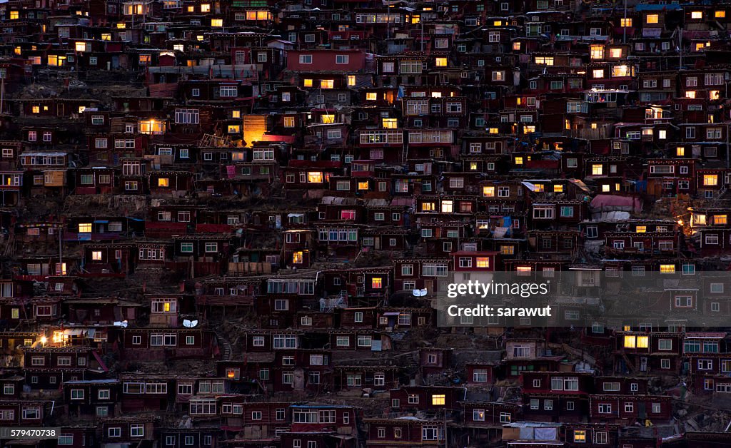 Larung Gar