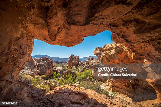 the stadsaal caves in the cederberg wilderness area, south africa - セダーバーグ山脈 ストックフォトと画像