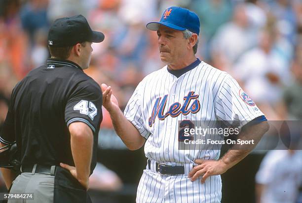 Manager Bobby Valentine of the New York Mets argues with an umpire during a Major League Baseball game circa 2001 at Shea Stadium in the Queens...