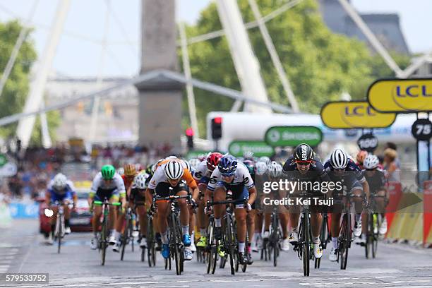 103th Tour de France 2016 / Women Race Arrival / Sprint / Chloe HOSKING / Lotta EPISTO / Marianne VOS / Joelle NUMAINVILLE / Roxane FOURNIER / Paris...