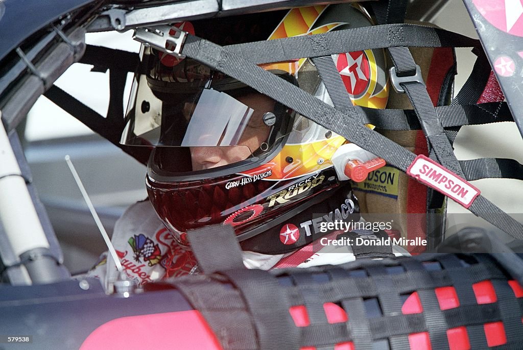 Pocono Ricky Rudd A close up of Ricky Rudd who drives Texaco Halvoline Ford Taurus for ...
