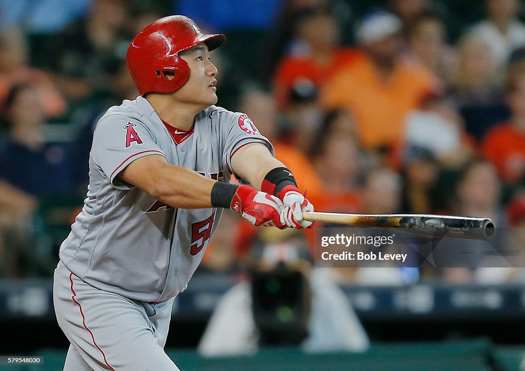 Los Angeles Angels of Anaheim v Houston Astros
