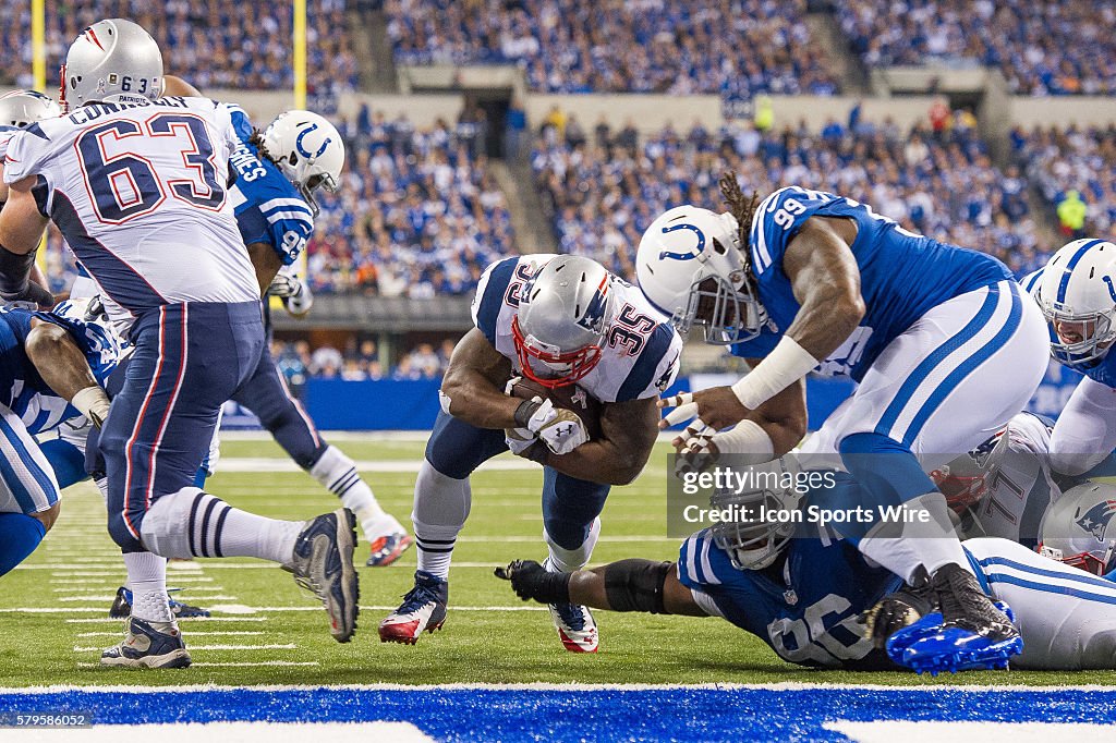 NFL: NOV 16 Patriots at Colts