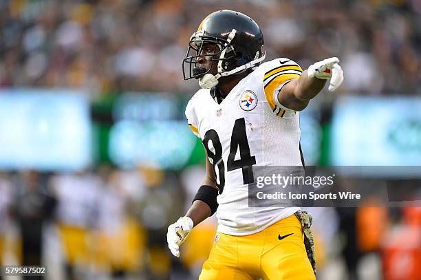 Pittsburgh Steelers wide receiver Antonio Brown during a NFL matchup between the Pittsburgh Steelers and the New York Jets at MetLife Stadium in East...