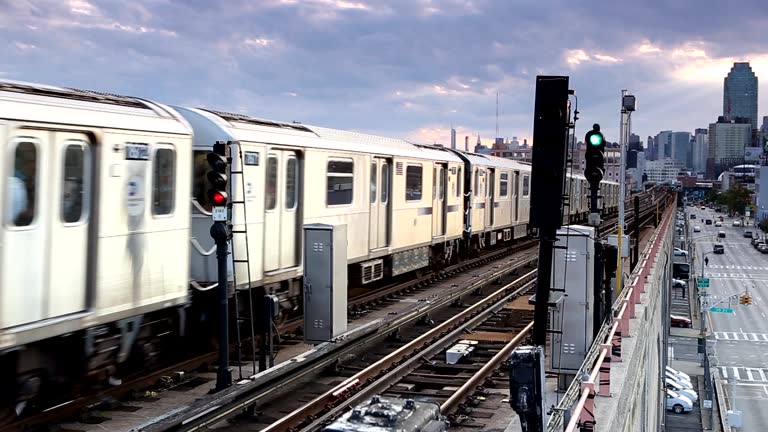 Queenslink R Train 481 Queens 7 Train Stock Videos, Footage, & 4K Video Clips - Getty Images