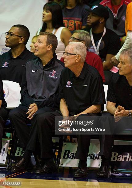 Coach Steve Fisher with his son Mark Fisher by his side during the semi-final of the Maui Invitational at Lahaina Civic Center on Maui, HI.