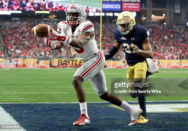 Ohio State Buckeyes wide receiver Michael Thomas mishandles the ball during an NCAA football game between Notre Dame Fighting Irish and the Ohio...