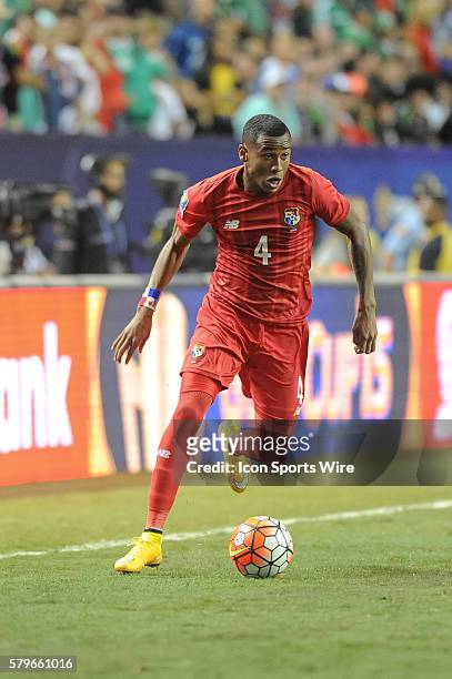 Panama Midfielder Alfredo Stephens during the CONCACAF semifinal match between the Panama and Mexico at the Georgia Dome in Atlanta, GA. Mexico won...