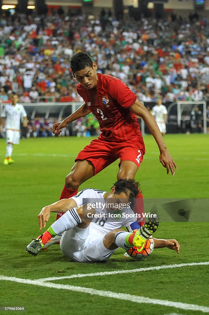 SOCCER: JUL 22 CONCACAF Gold Cup - Semifinals - Panama v Mexico