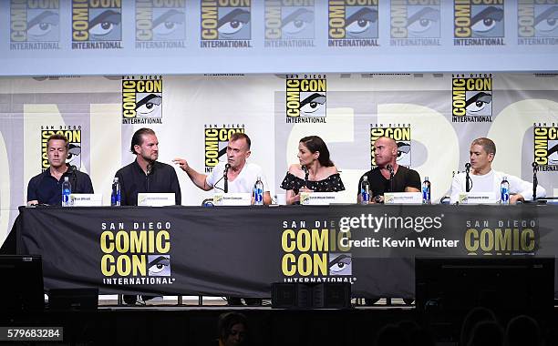 Executive producers Vaun Wilmott, Michael Horowitz, actors Robert Knepper, Sarah Wayne Callies, Dominic Purcell and Wentworth Miller attend the Fox...