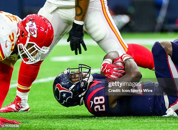 Houston Texans running back Alfred Blue reacts at the end of a 49-yard first half run during the Chiefs at Texans Wild Card playoff game at NRG...