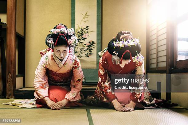 maiko girls - kyoto city stock pictures, royalty-free photos & images