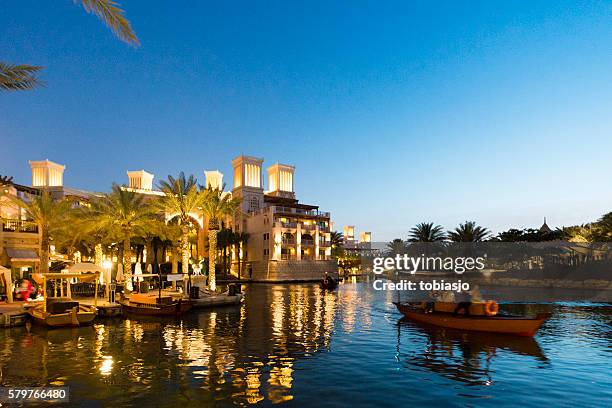 madinat jumeirah in dubai - madinat jumeirah hotel stock pictures, royalty-free photos & images