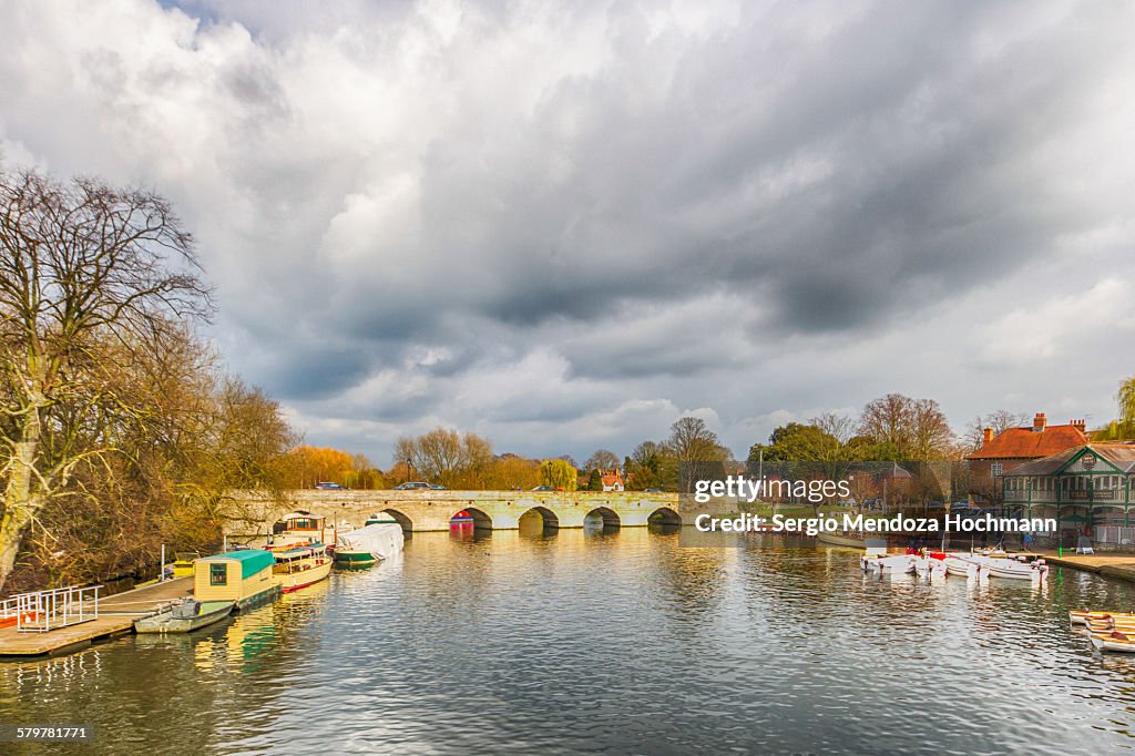 Clopton Bridge in Stratford-upon-Avon, UK