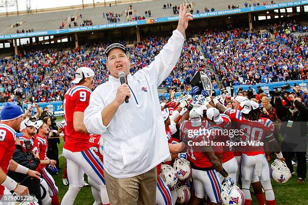 Louisiana Tech Bulldogs head coach Skip Holtz addresses the crowd after winning the Zaxby's Heart of Dallas Bowl between the Illinois Fighting Illini...