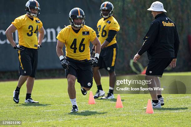 Pittsburgh Steelers linebacker Anthony Gonzalez runs around cones during the 2015 Pittsburgh Steelers Rookie Minicamp at the UPMC Sports Performance...