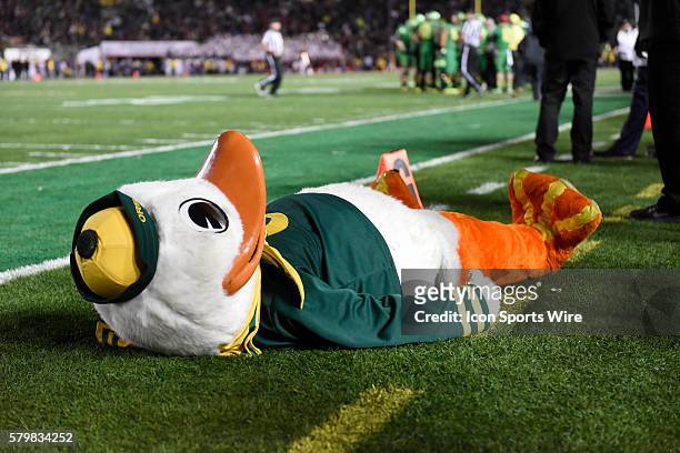 Oregon Ducks mascot hams it up on the sideline during the Oregon Ducks 59-20 defeat of the Florida State Seminoles in their College Football Playoff...