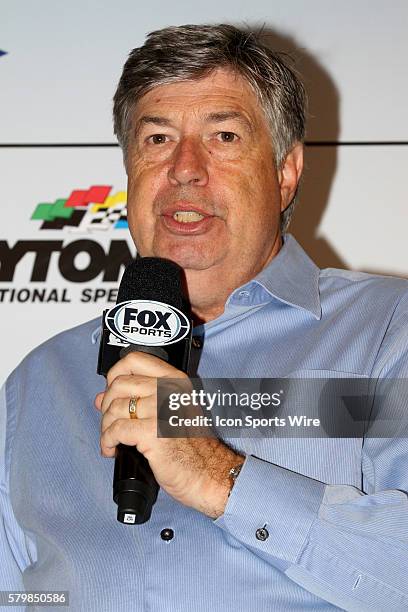 Jeff Rickered Commentator 746 Joy Malcolm Stock Photos, High-Res Pictures, and Images - Getty Images