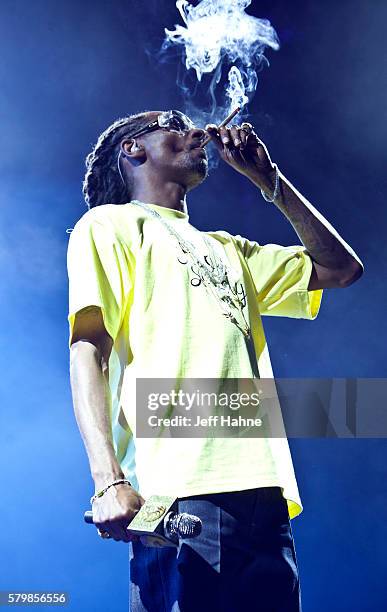 Pnc Rapper Snoop Dogg Wiz Photos and Premium High Res Pictures - Getty Images