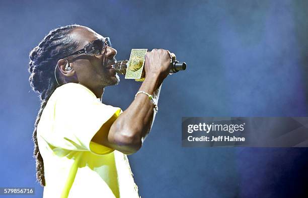 Pnc Rapper 568 Pnc (Rapper) Stock Photos, High-Res Pictures, and Images - Getty Images