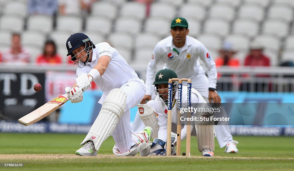 England v Pakistan: 2nd Investec Test - Day Four