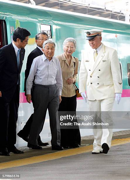 Emperor Akihito and Empress Michiko are seen on arrival at Nasushiobara Station on July 25, 2016 in Nasushiobara, Tochigi, Japan.