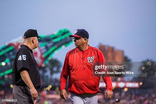 Washington Nationals manager Matt Williams argues with umpire Jeff Nelson after a call at home plate, during the MLB game between the San Francisco...