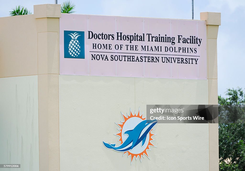 NFL: MAY 26 Dolphins OTA