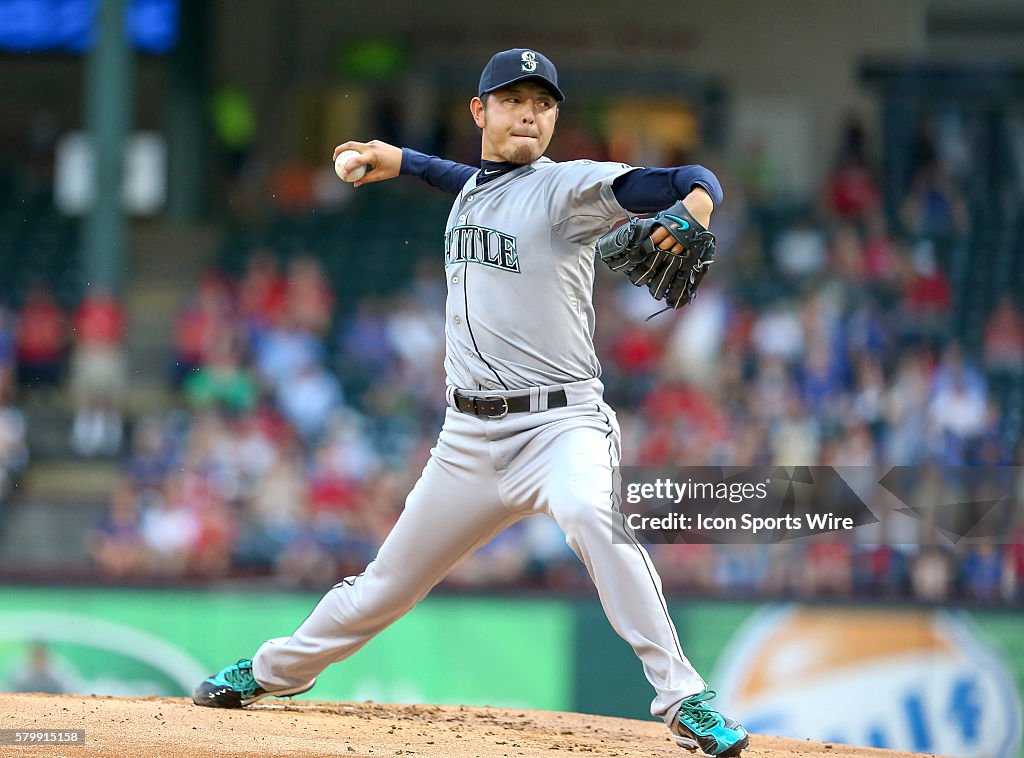 MLB: AUG 18 Mariners at Rangers